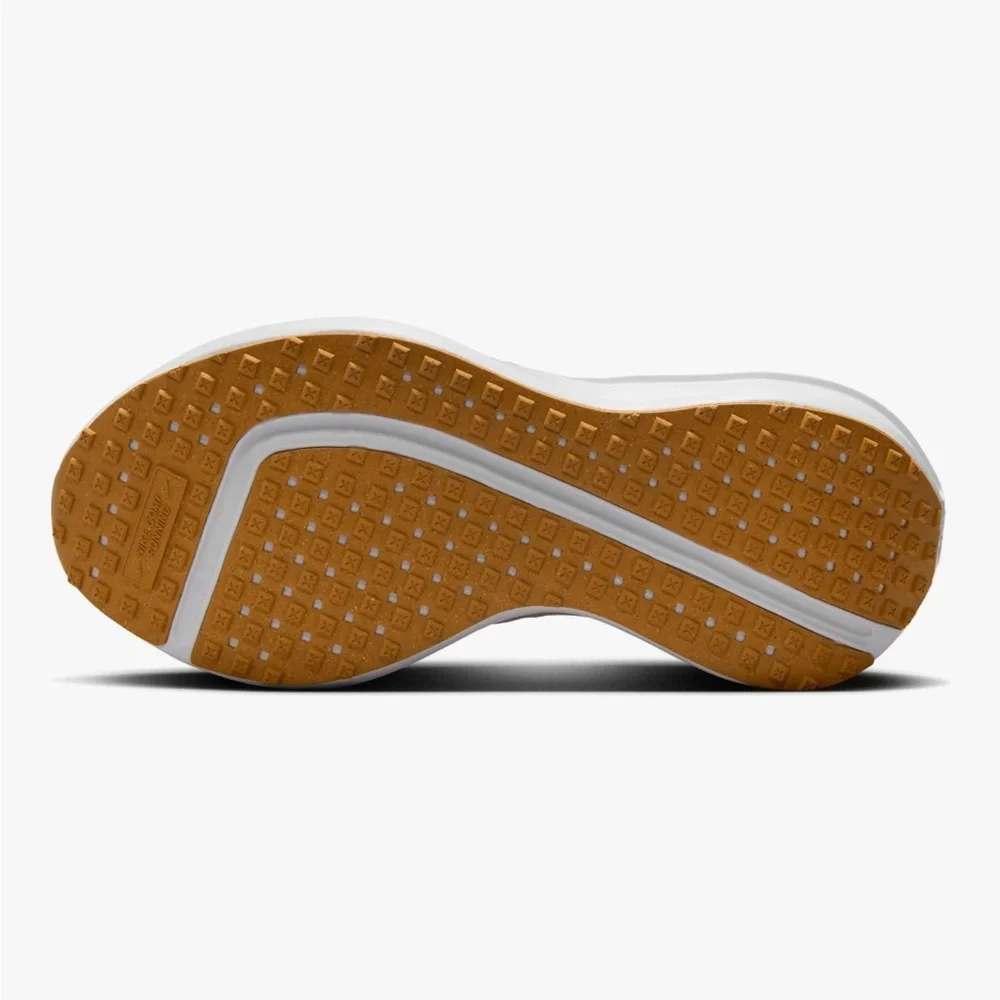 Nike Women’s Interact Run Running Shoes - Picture 4 of 16